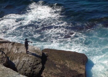 Dangerous fishing conditions on NSW coast